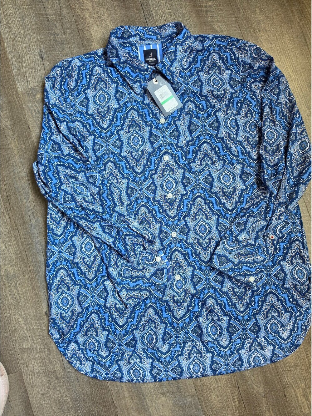 Nautica Jeans Men's Blue Patterned Long Sleeve Button-Up Shirt Large